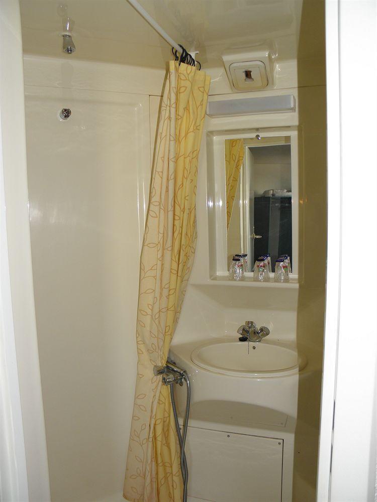 Fasthotel Tours Sud Hotel *